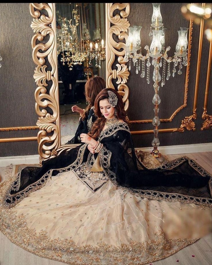 Black & Gold Luxury Formal Lehenga – Designer Pakistani Party Wear Dress with Heavy Embroidery