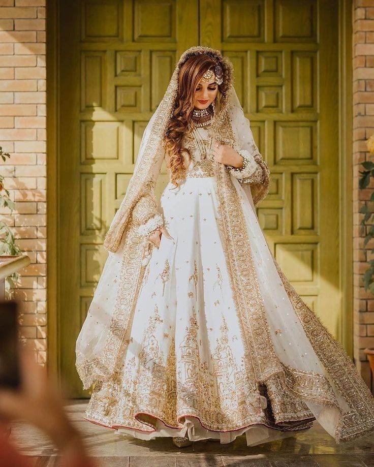 Luxury White Bridal Maxi – Hand-Embroidered Walima/Nikah Dress By Mahveen